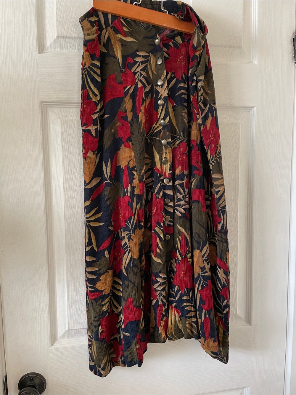 Vintage 1990s Laura tropical lily dark skirt whimsygoth witchy boho coastal
